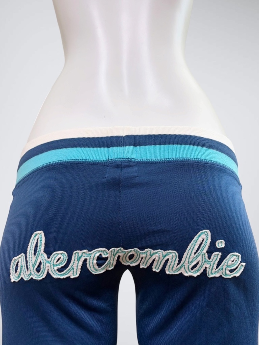 VTG Y2K Abercrombie & Fitch Blue Ultra Low Rise Capris Pants - Picture 2 of 4